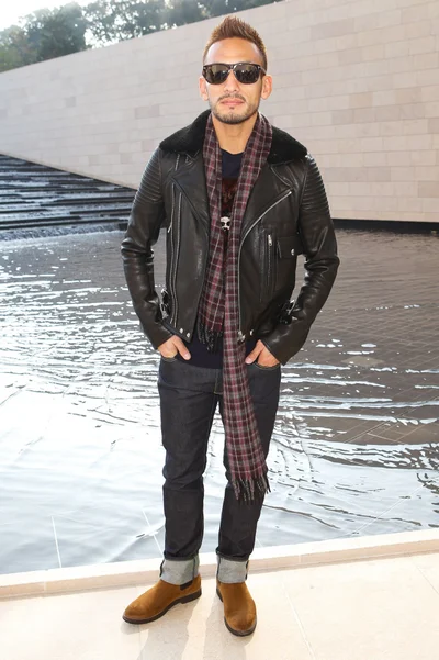 Look 15